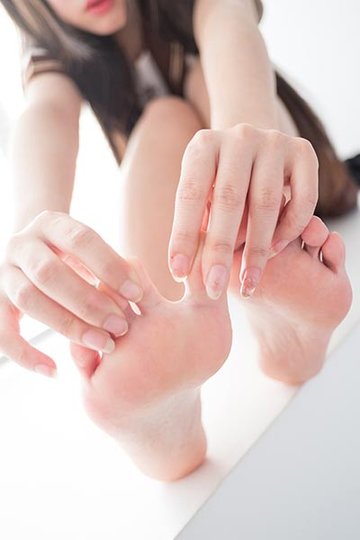 BETA-011 黑丝JK裸足少女 - 封面图