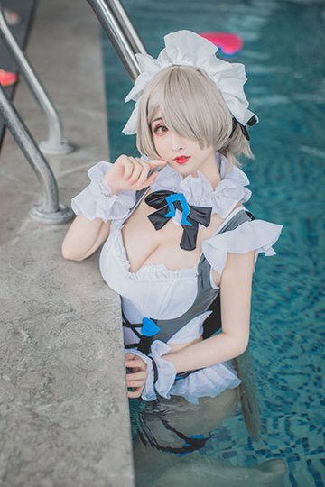 丽塔泳装 - 封面图