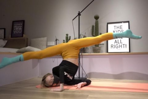 第153课 一字马 拉伸 - 封面图