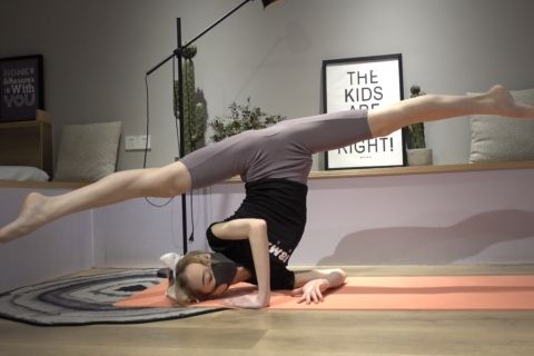 第188课 倒立一字马 柔术 - 封面图