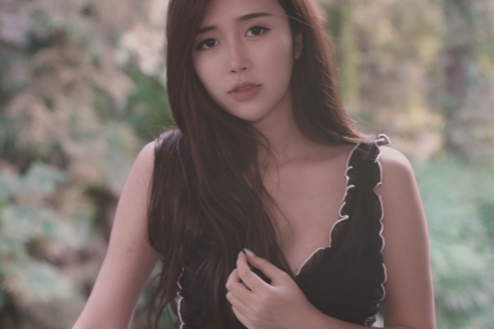 [FEILIN嗲囡囡] 2016.08.19 VN.029 方绮言Ayaka小清新私房MV视频