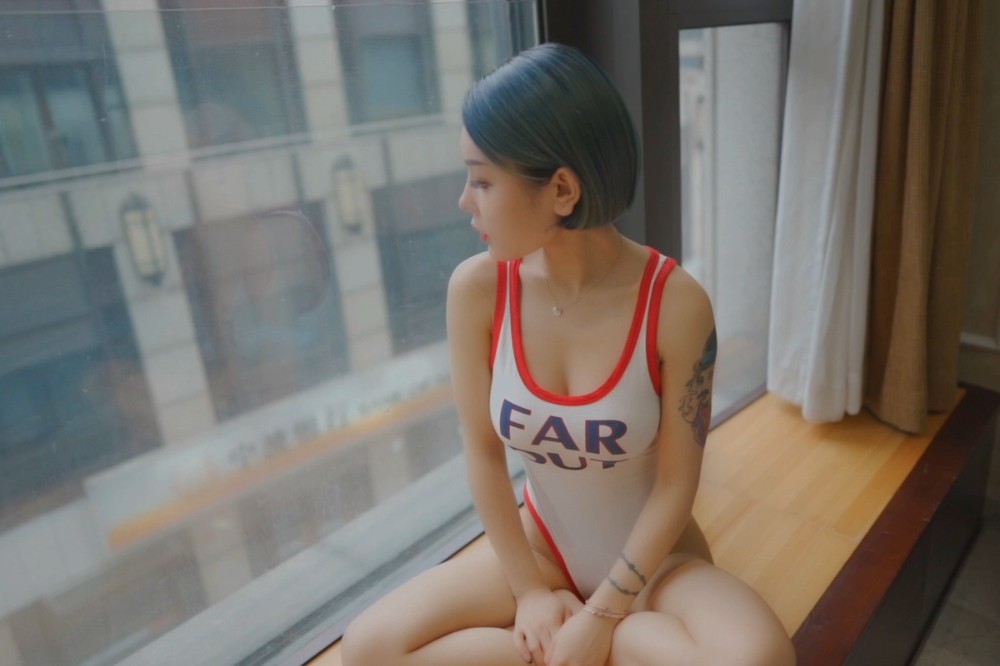 [FEILIN嗲囡囡] 2019.11.08 VN.144 琪琪Regina 私房MV第七季 - 封面图