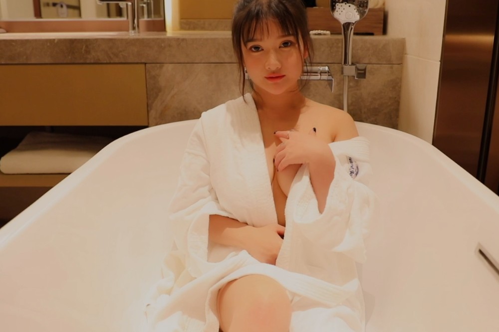 [YOUMI尤蜜荟] 2019.03.20 VN.005 小尤奈 浴室私房视频